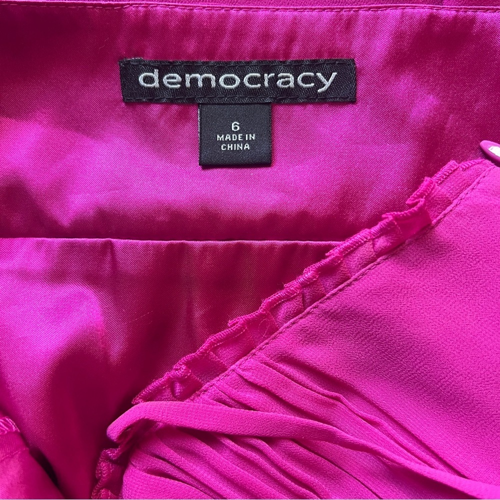 Democracy Fuchsia Chiffon Pleated Cocktail Dress Empire Waist Party Dress Size 6 - Picture 9 of 11